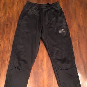 Nike Boy’s soft gym pants